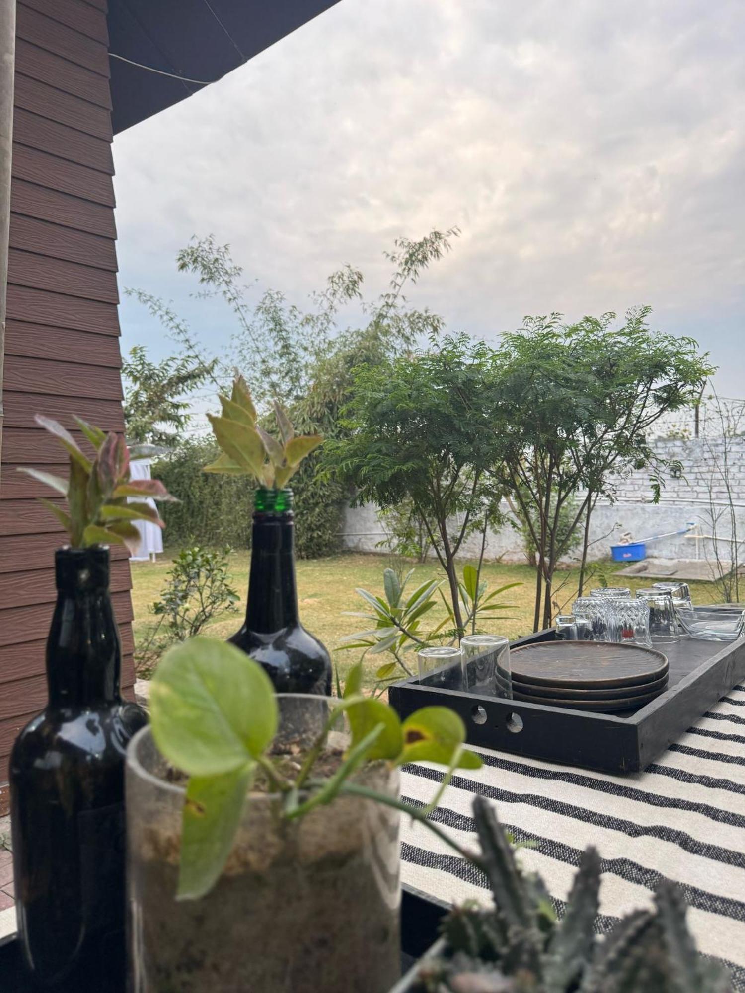 The Nirvana Nest Gurgaon Exterior photo